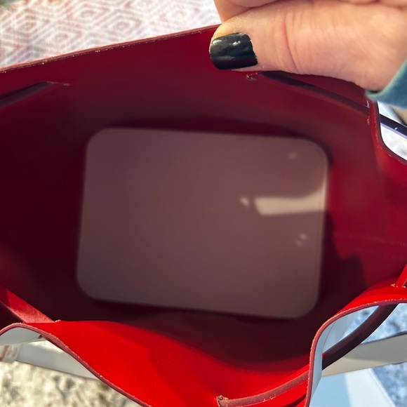 NWOT. Dooney & Burke SERENA bucket bag - Picture 6 of 7